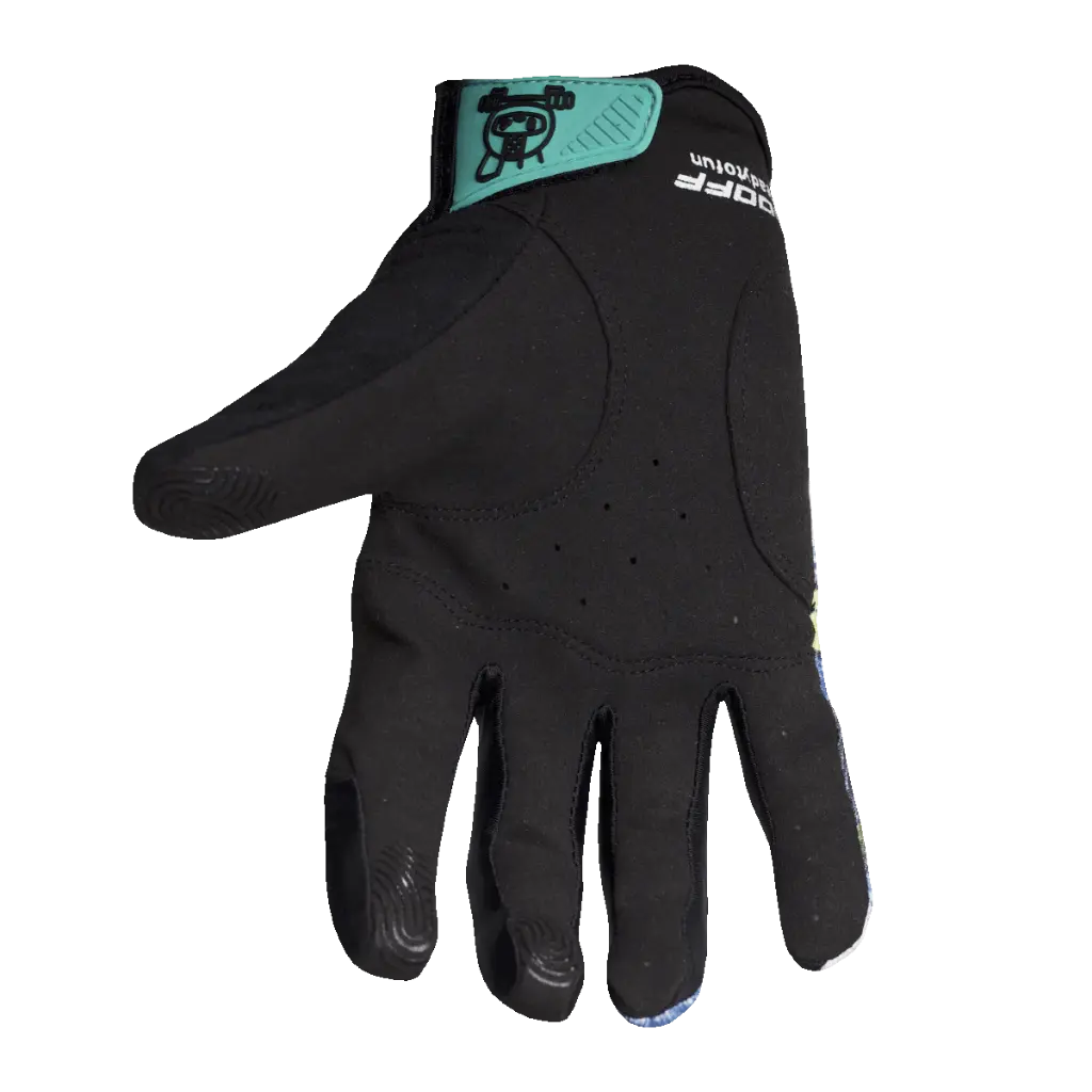 pack-guantes-calcetines-tigre-cebra-oooff-1.webp
