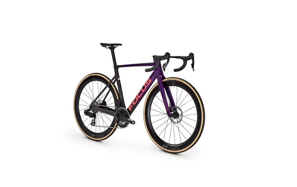 FA62-V1_2025_28_DI_VIO_135_PRO_IZALCO-MAX-9-8.webp