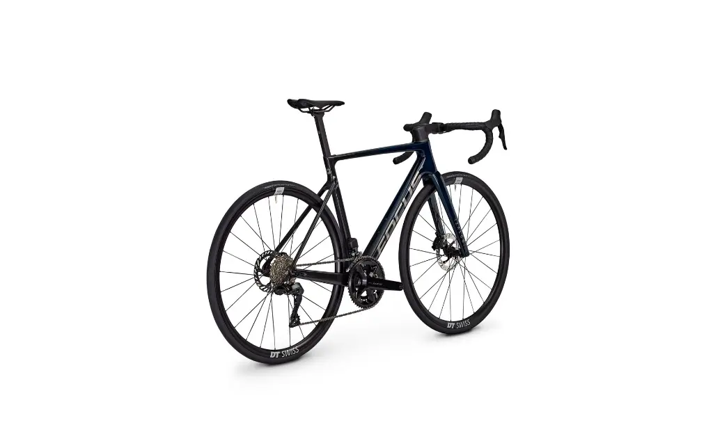 FA72-V1_2025_28_DI_BLU_045_PRO_IZALCO-MAX-8-8.webp