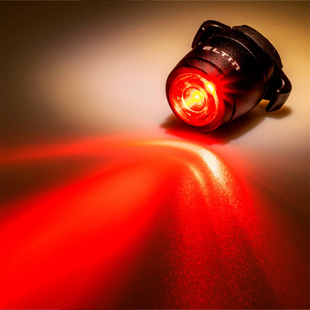 luz-trasera-bicicleta-focus-30-lumenes3.webp