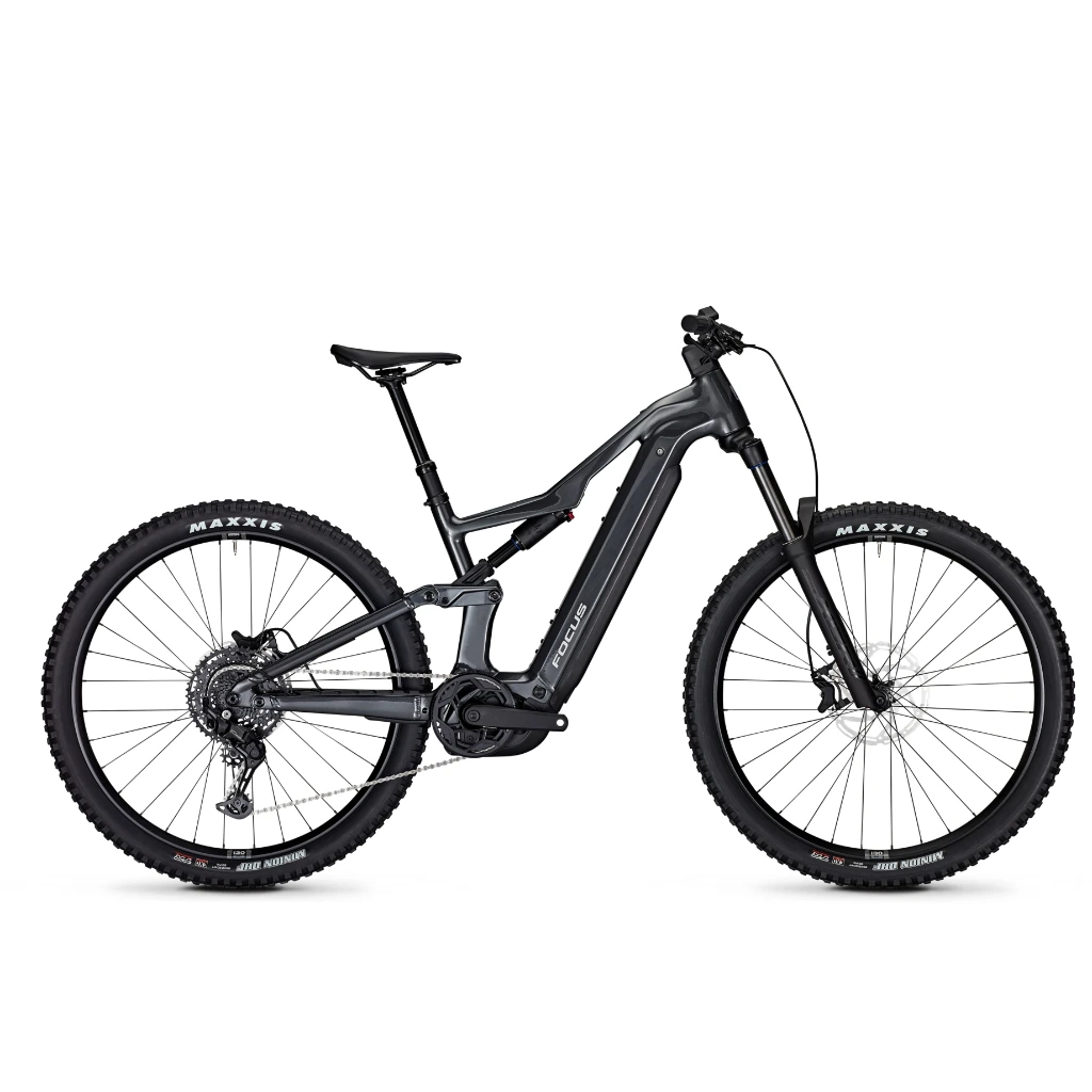 [D691513250] Focus THRON 7 Negro (S, 720w/h)