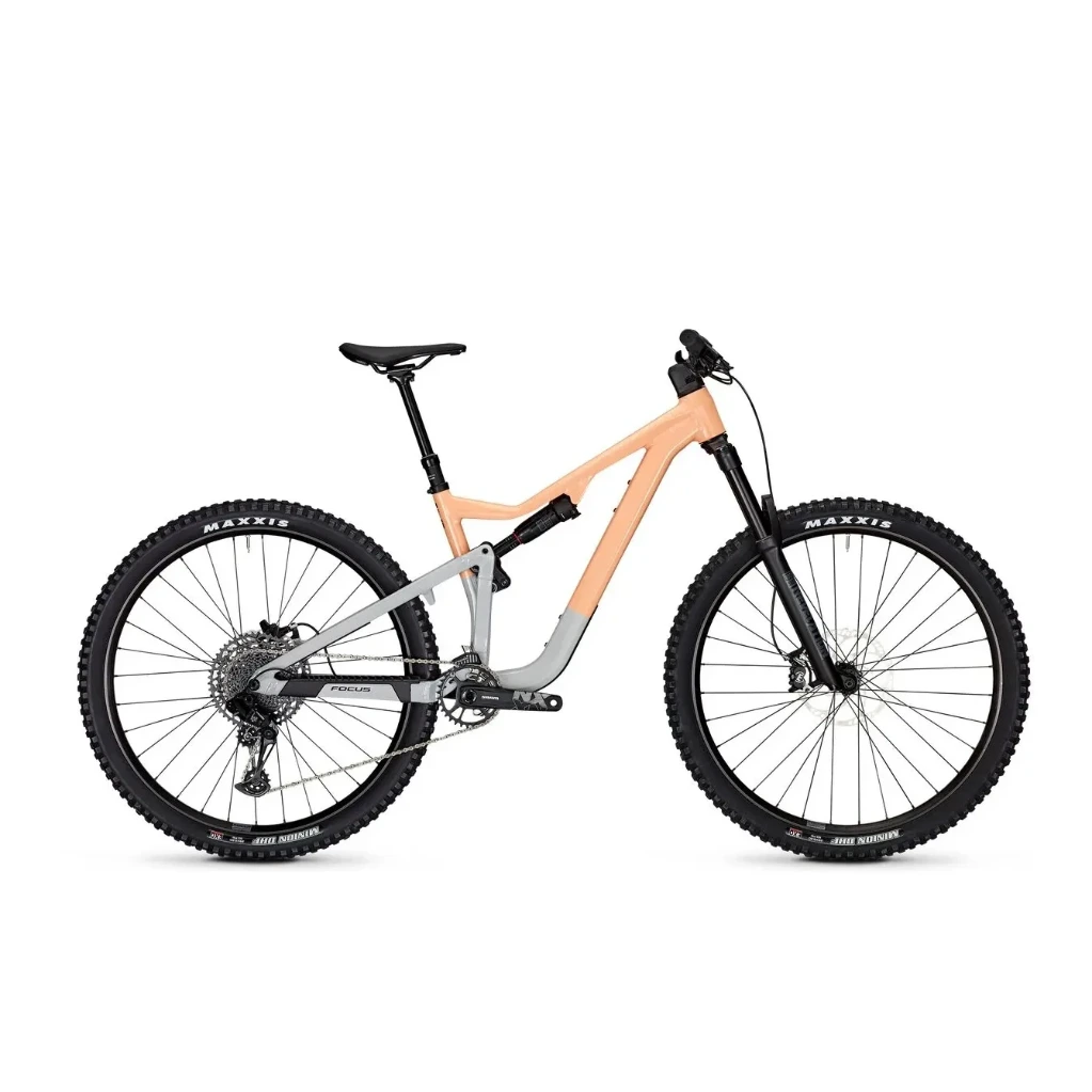 [D673013020] Focus JAM 6.8 F MEL (2024) (S)