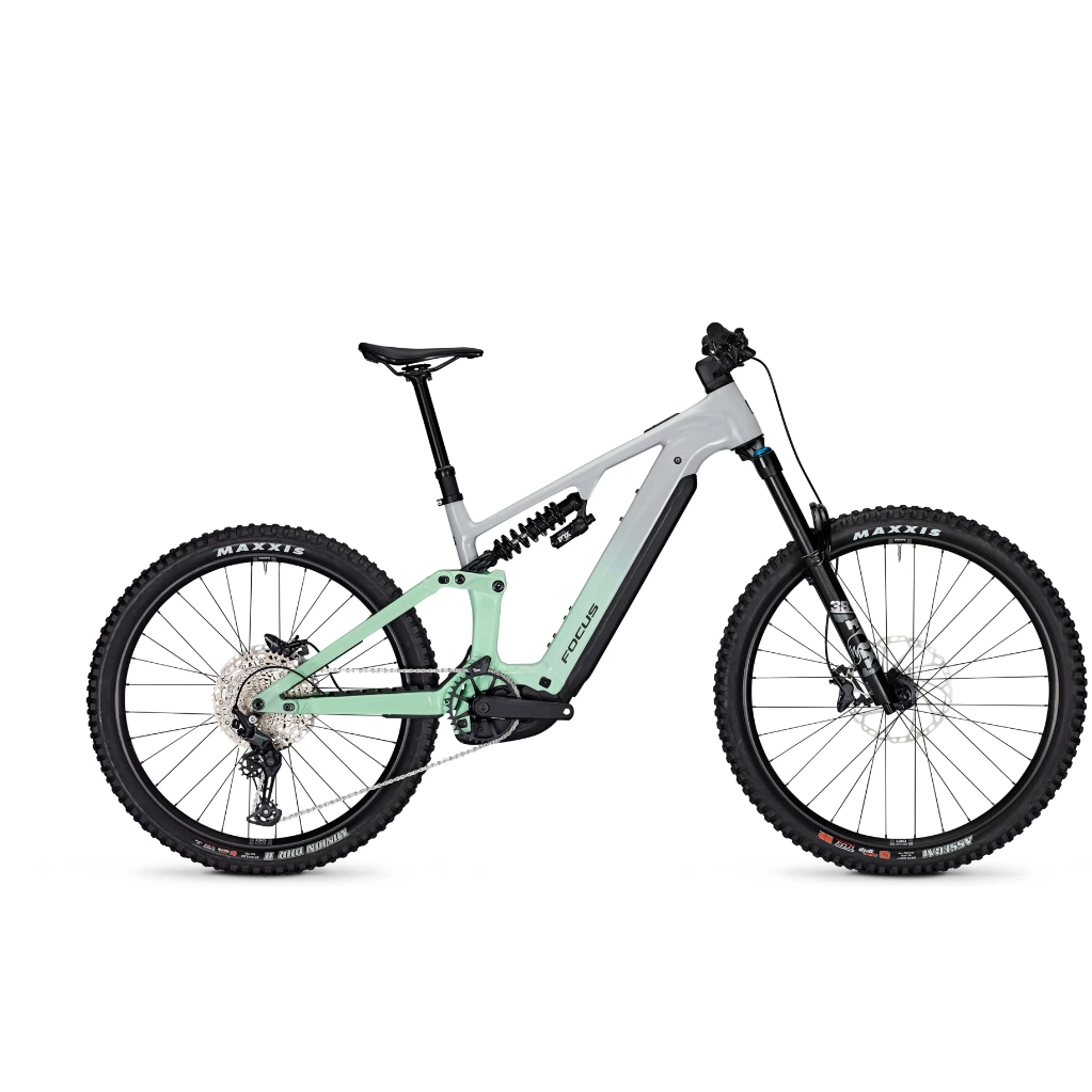 [D680514020] FOCUS SAM² 6.8 (2025) (Gris, 800w/h, S)